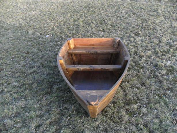 Holzboot deko garten