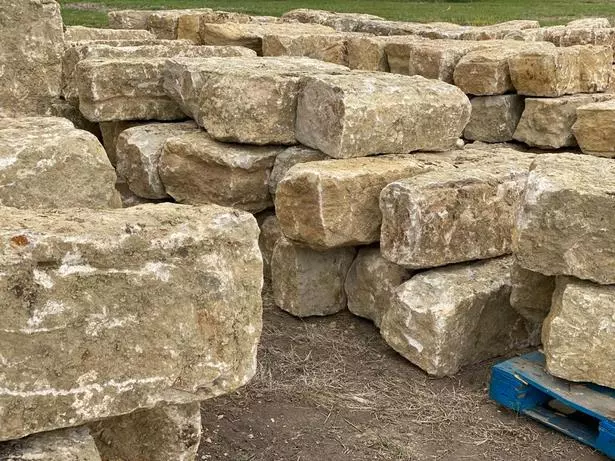 stutzmauerblocke-aus-naturstein-95-1 Stützmauerblöcke aus Naturstein