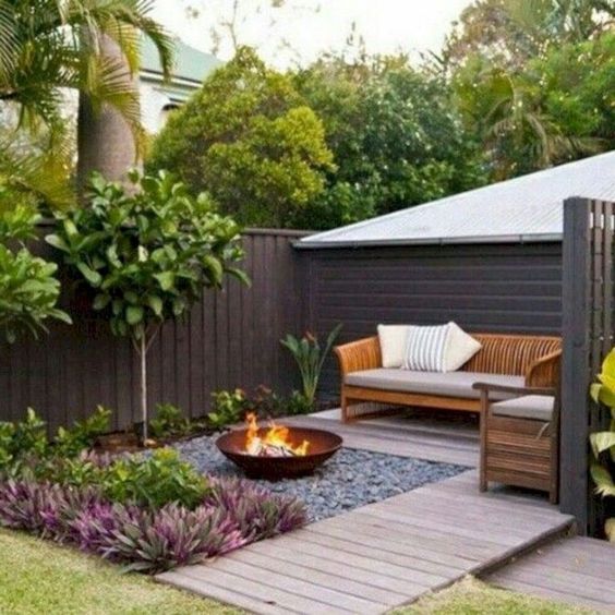 kleine-hinterhof-terrasse-landschaft-ideen-57_9 Small backyard patio landscape ideas