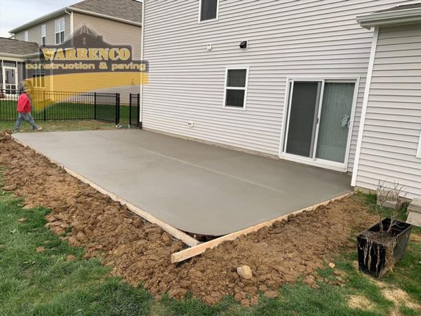 Hinterhof Beton Terrasse Ideen