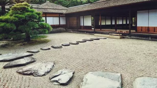 baue-deinen-eigenen-japanischen-garten-37_8-15 Baue deinen eigenen japanischen Garten