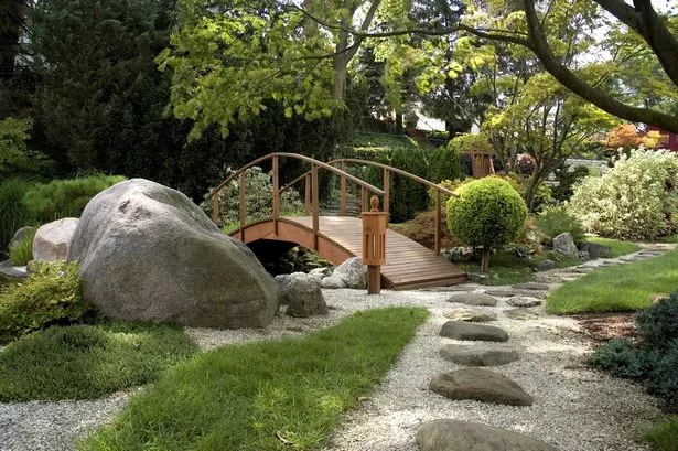 japanischer-garten-der-ruhe-33_10-4 Japanischer Garten der Ruhe