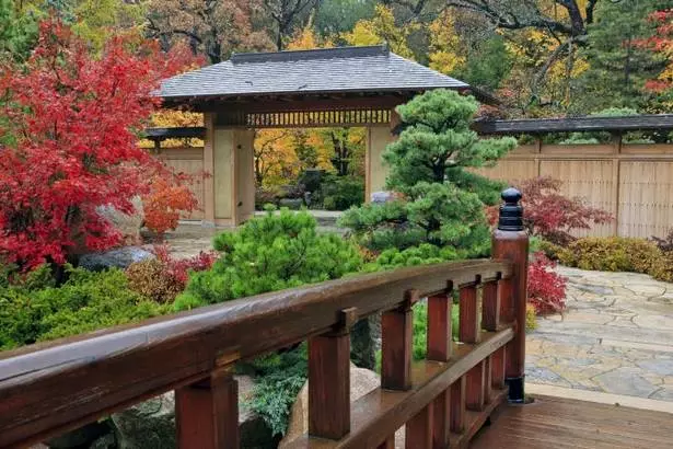 japanischer-garten-der-ruhe-33_2-10 Japanischer Garten der Ruhe