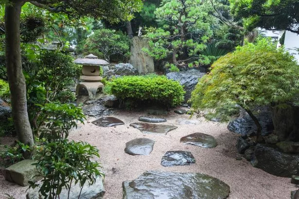 wie-man-einen-japanischen-steingarten-baut-74_10-3 Wie man einen japanischen Steingarten baut